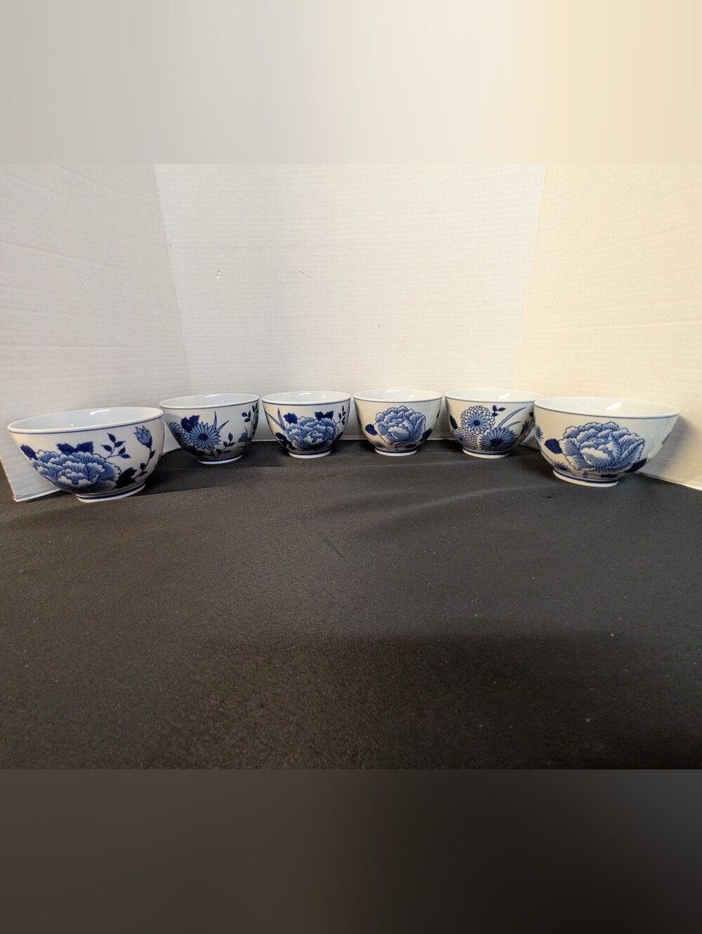 Bombay Company lot of blue & white floral flower pattern bowls lot of 6 bundle